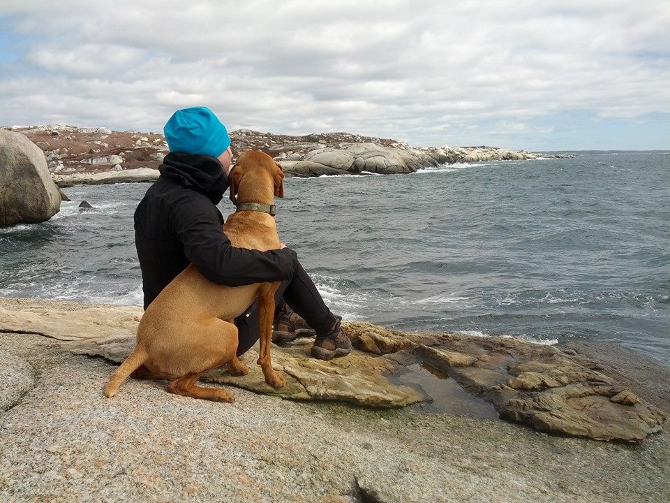 Tizsa and her mom looking at the ocean (Butler/Scarlett)